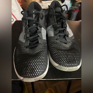 Nike Air Precision II Shoes Men’s Size 9W Basketball BQ8768-001